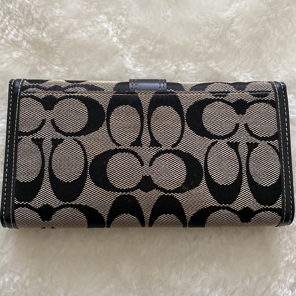 SALE❗️💝COACH Wallet in Signature Canvas with checkbook holder💝 - Picture 2 of 14